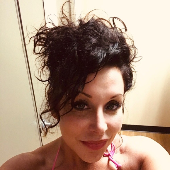 Meet your Posher, Chris - Picture 12 of 16